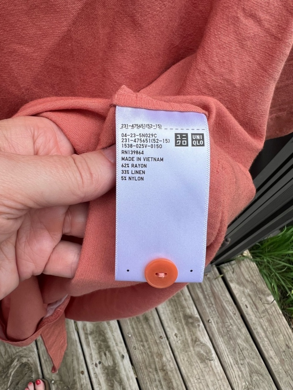 Uniqlo Linen Blend Short Sleeve Button-Up – Rose / Coral – Size L - Picture 4 of 4